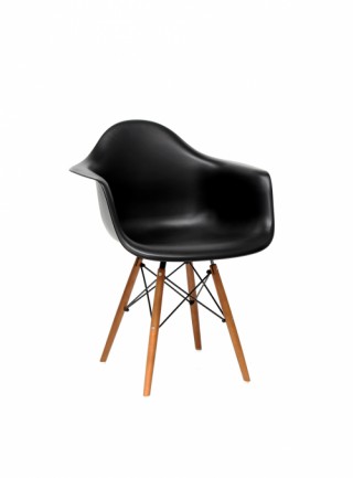 Silla Berlín Con Descansabrazos Pata Madera Nogal Color Negro